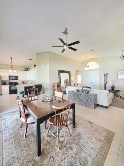 5419 Place Lake Drive, Fort Pierce FL - photo 8 of 44