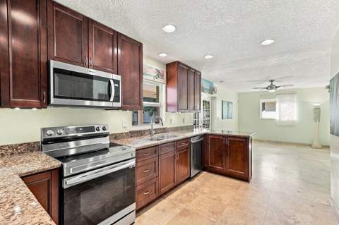 7360 NW 14th Street, Plantation FL - photo 16 of 67