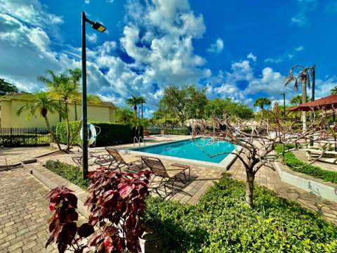 661 Cypress Club Way #F, Deerfield Beach FL - photo 12 of 16