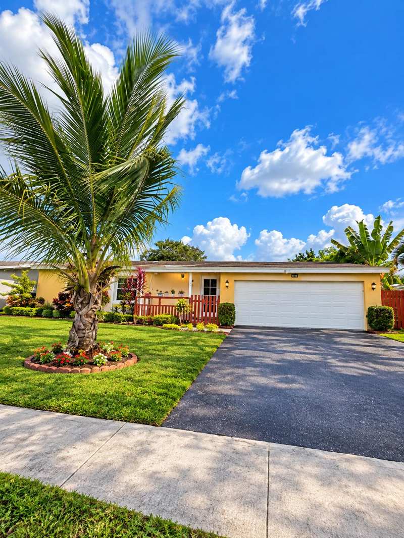 4 bedroom Single Family Residence at 8601 NW 20th Court, Sunrise Golf Village Sec 19, Sunrise — photo 1