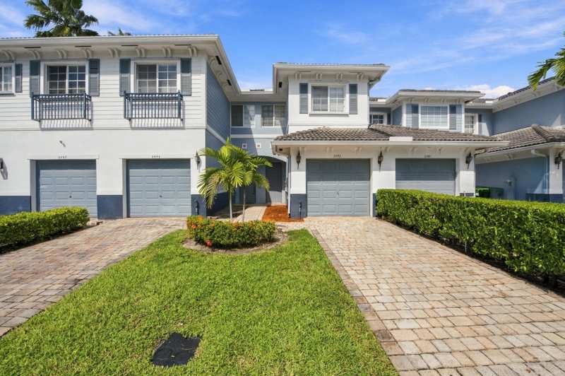 2 bedroom Townhouse at 3593 NW 13th Street, Georgetown, Lauderhill — photo 1