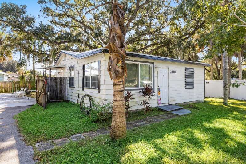 2 bedroom Single Family Residence at 3110 S 21st Street, Maravilla Heights Subdivision, Fort Pierce — photo 1