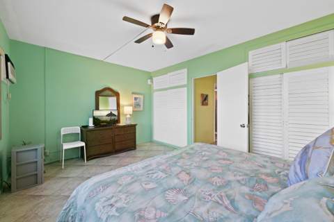 4050 N Ocean Boulevard #302, Lauderdale-By-The-Sea FL - photo 11 of 36