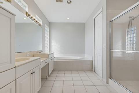 122 Sarona Circle, Royal Palm Beach FL - photo 24 of 56
