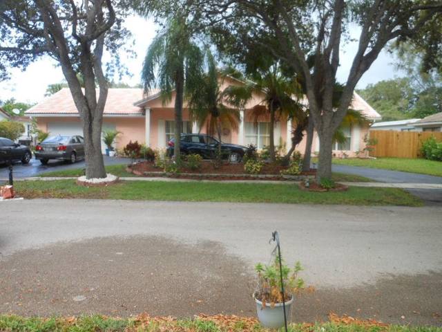 1940 SW 51ST Terrace, home for sale in Plantation