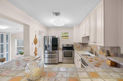 2396 SE 6th Street, Pompano Beach FL - photo 9 of 54