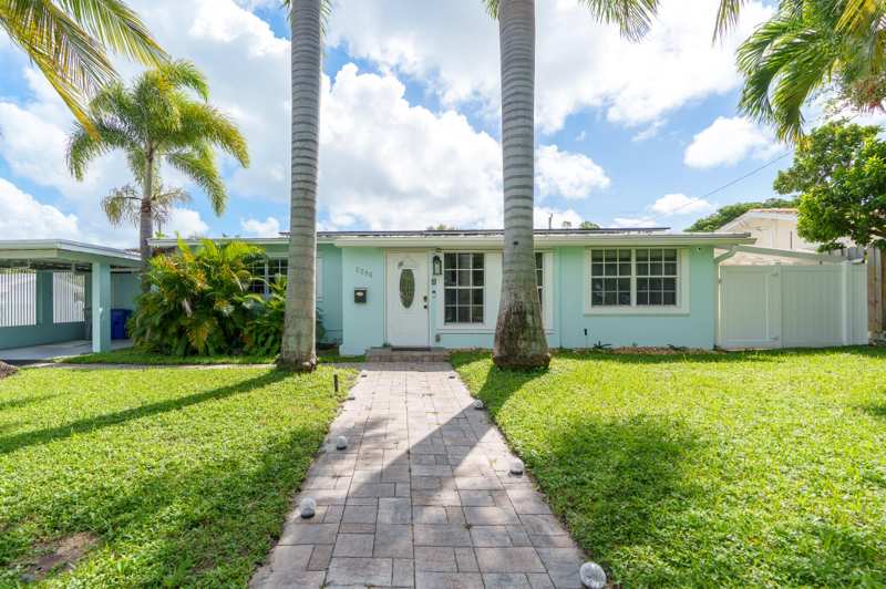3 bedroom Single Family Residence at 2396 SE 6th Street, Santa Barbara Estates, Pompano Beach — photo 1