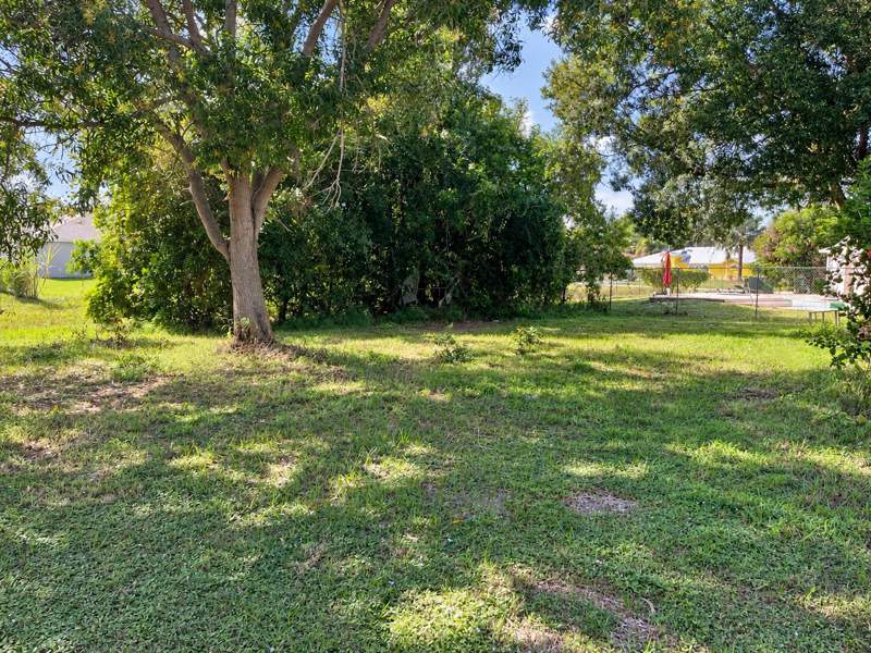 2 bedroom Single Family Residence at 2210 SE Friendship Street, Port St Lucie Section 40, Port St. Lucie — photo 3