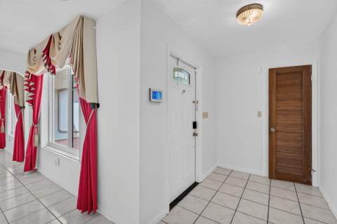 1960 NW 107th Avenue, Pembroke Pines FL - photo 9 of 53
