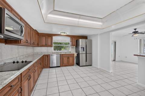 1960 NW 107th Avenue, Pembroke Pines FL - photo 12 of 53