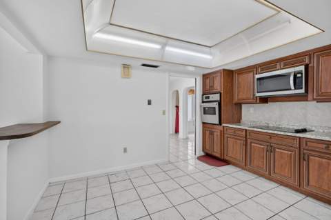 1960 NW 107th Avenue, Pembroke Pines FL - photo 14 of 53
