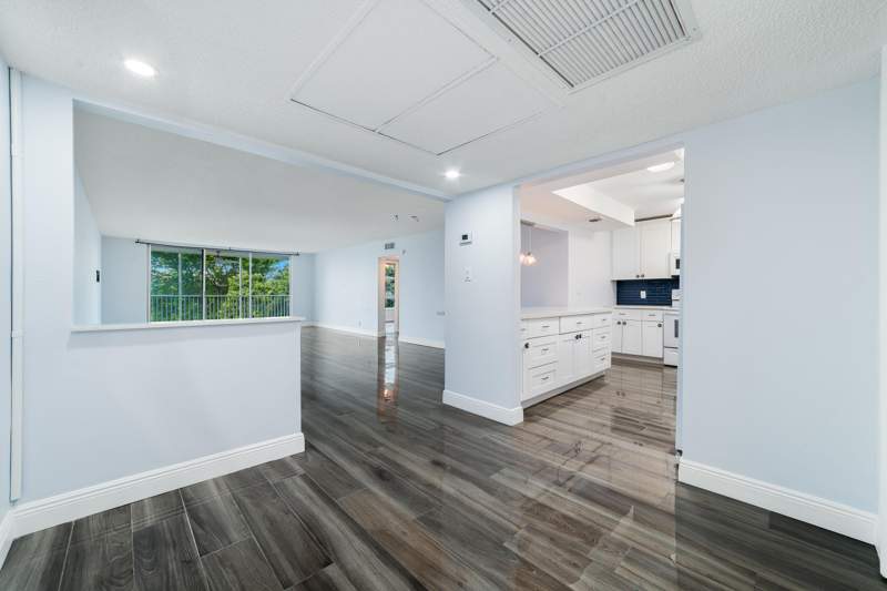 3 bedroom Condominium at 2681 S Course Drive #406, No 22 Palm-Aire Country Club, Pompano Beach — photo 3