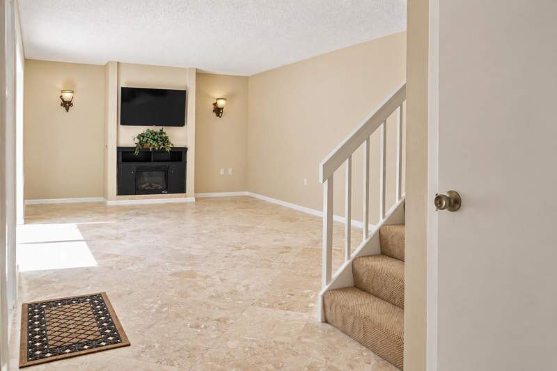 2 bedroom Townhouse at 1211 12th Court, Sandalwood Estates, Palm Beach Gardens — photo 2