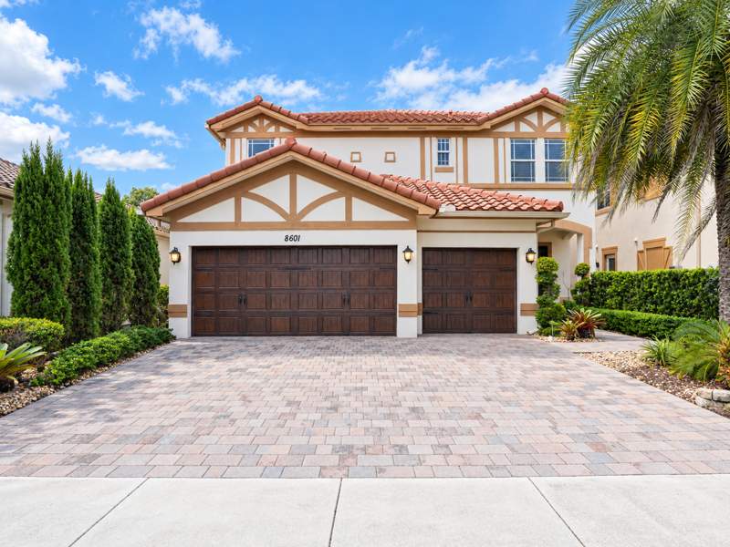 4 bedroom Single Family Residence at 8601 Waterside Court, Debuys Plat, Parkland — photo 2