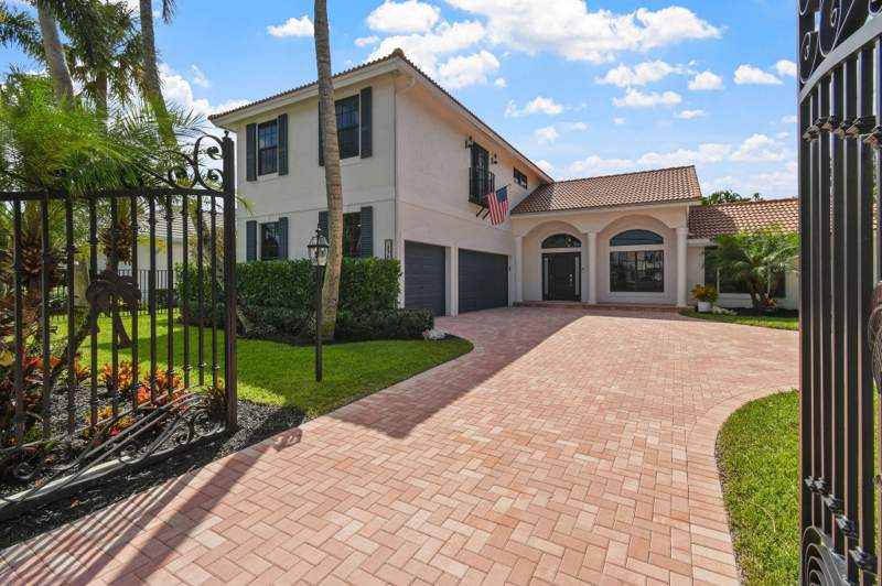 4 bedroom Single Family Residence at 18944 SE Jupiter River Drive, Jupiter River Estates, Jupiter — photo 4