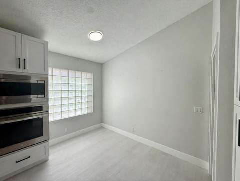 11704 Dove Hollow Avenue, Boynton Beach FL - photo 8 of 34