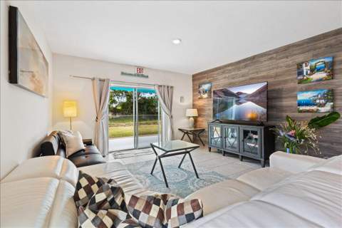 2202 SE Trillo Street, Port St. Lucie FL - photo 17 of 36