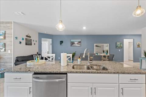 2202 SE Trillo Street, Port St. Lucie FL - photo 8 of 36