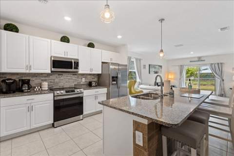 2202 SE Trillo Street, Port St. Lucie FL - photo 6 of 36