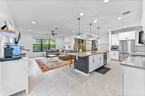 8728 Corvus Drive, Lake Worth FL - photo 9 of 38