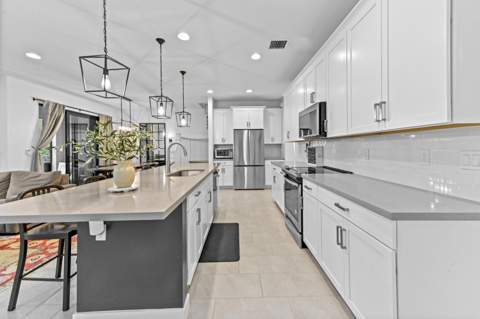 8728 Corvus Drive, Lake Worth FL - photo 10 of 38