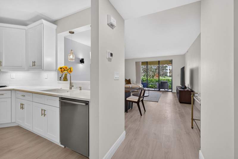 2 bedroom Condominium at 300 Uno Lago Drive #104, Ocean Trace Condo, Juno Beach — photo 5