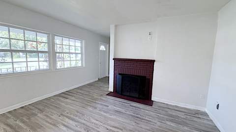 213 SW 3rd Place, Dania Beach FL - photo 8 of 56