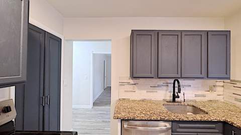 213 SW 3rd Place, Dania Beach FL - photo 22 of 56