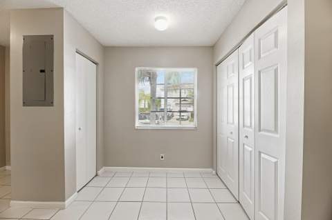 4728 SW 13th Place, Deerfield Beach FL - photo 8 of 41