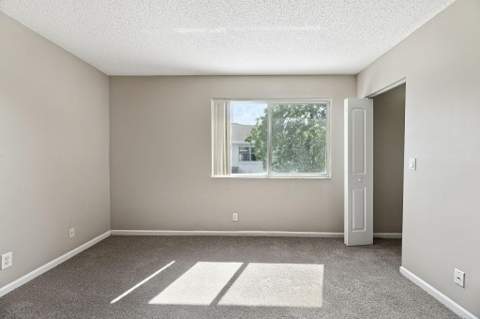 4728 SW 13th Place, Deerfield Beach FL - photo 13 of 41