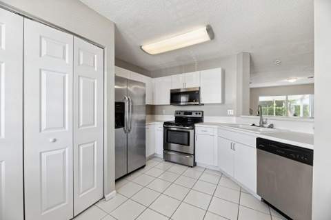 4728 SW 13th Place, Deerfield Beach FL - photo 14 of 41