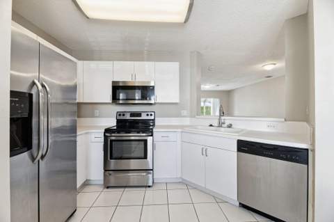 4728 SW 13th Place, Deerfield Beach FL - photo 15 of 41
