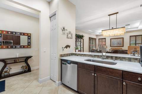 10017 SW Duccio Lane, Port St. Lucie FL - photo 8 of 44
