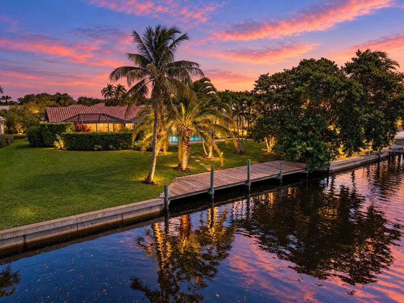 4 bedroom Single Family Residence at 3664 SE Fairway, Yacht & Country Club Of Stuart, Stuart — photo 3