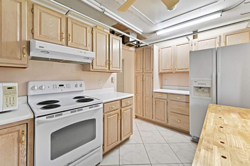 2 bedroom Condominium at 142 Mockingbird Lane, Country Manors, Delray Beach — photo 2