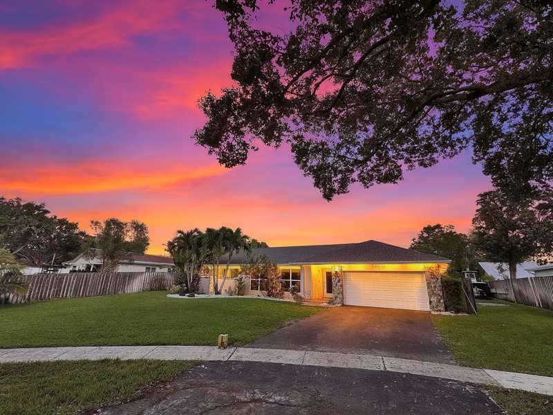 4 bedroom Single Family Residence at 1870 SW 52nd Terrace, Plantation Harbor First Add, Plantation — photo 1