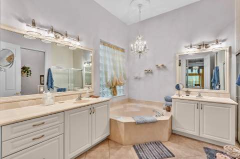 8127 Playa Del Sur Boulevard, Lake Worth FL - photo 18 of 59