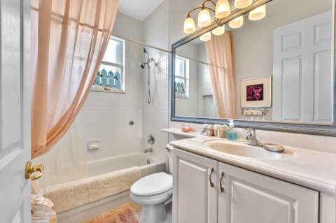 8127 Playa Del Sur Boulevard, Lake Worth FL - photo 20 of 59