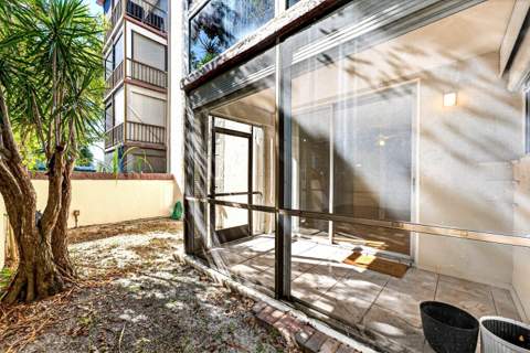 1681 NW 70th Avenue #102, Plantation FL - photo 10 of 32