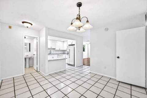 1681 NW 70th Avenue #102, Plantation FL - photo 18 of 32