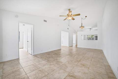 4880 Lucerne Lakes Boulevard #206, Lake Worth FL - photo 7 of 40