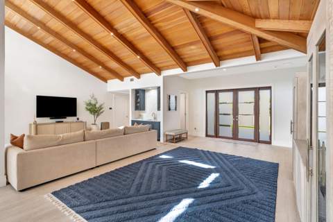643 Lakewoode Circle, Delray Beach FL - photo 7 of 56