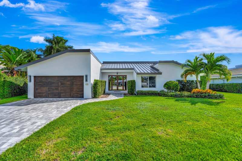 4 bedroom Single Family Residence at 643 Lakewoode Circle, Seagate Country Club, Delray Beach — photo 1