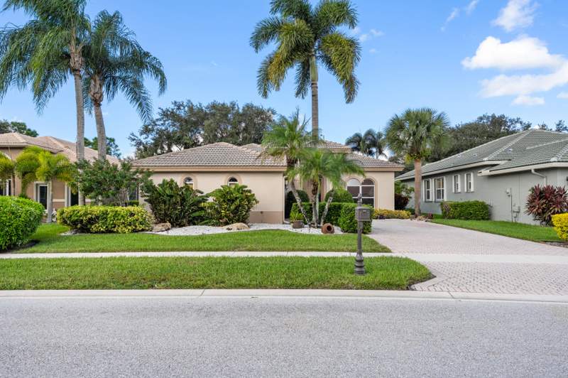3 bedroom Single Family Residence at 8840 Via Tuscany Drive, Melrose Pud Par D, Boynton Beach — photo 2