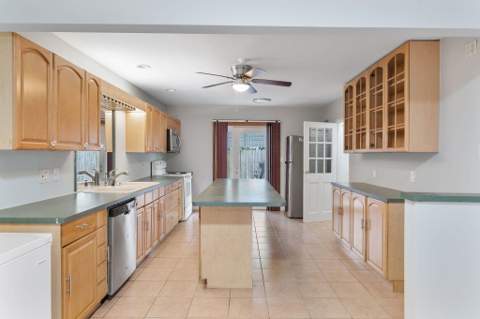 415 NW 7th Court, Boynton Beach FL - photo 8 of 38