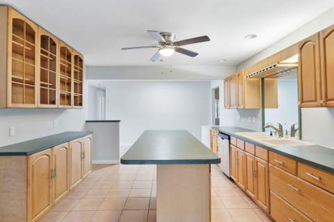 415 NW 7th Court, Boynton Beach FL - photo 11 of 38