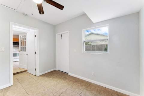 415 NW 7th Court, Boynton Beach FL - photo 15 of 38