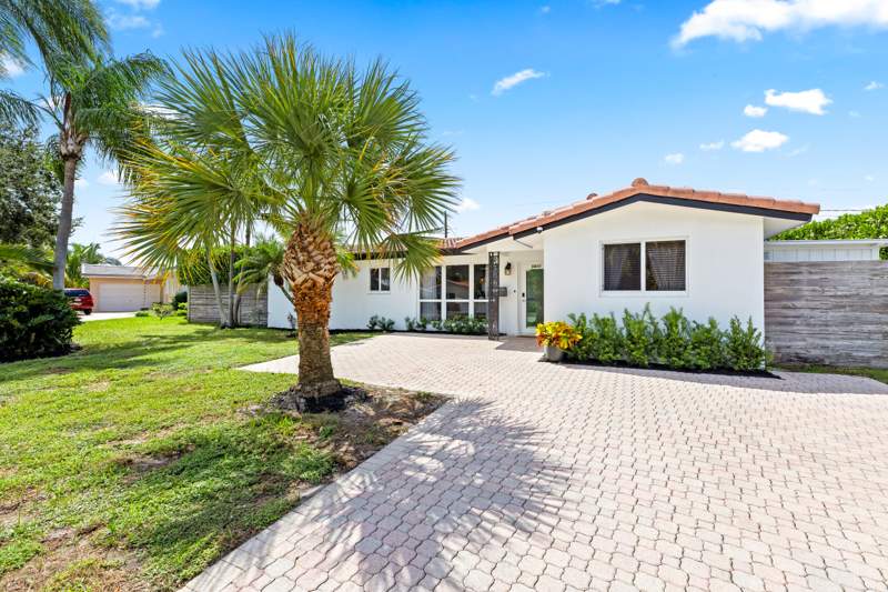 3 bedroom Single Family Residence at 5911 NE 21st Terrace, Imperial Point 3rd Sec, Fort Lauderdale — photo 2