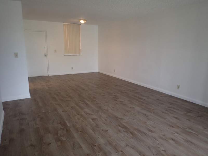 1 bedroom Condominium at 2820 Somerset #206O, Somerset Lakes Condo, Lauderdale Lakes — photo 3