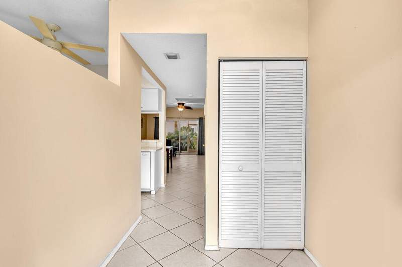 2 bedroom Townhouse at 5464 Jubilee Way #221, Infante Plat, Margate — photo 5